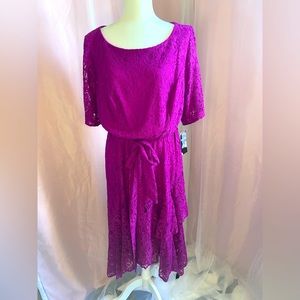 NWT Maison Tara Fuchsia Scoop Neck 3/4 Sleeve Lace Flowy Tier Ruffle Dress BB104